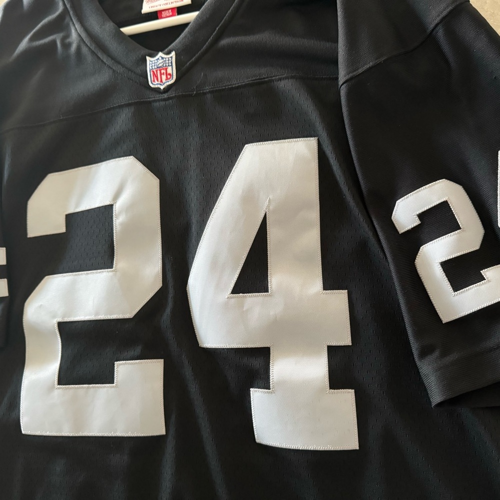 Raiders… Charles Woodson Mitchel & Ness Jersey L